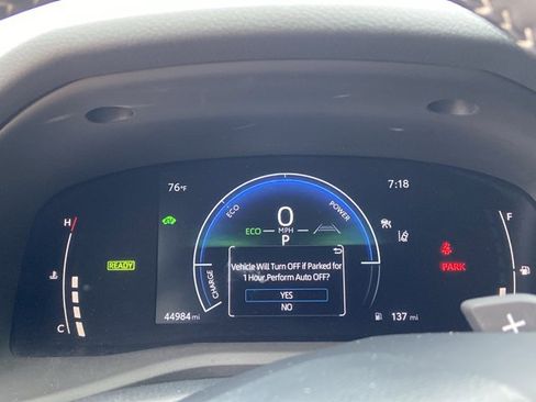 Used 2025 Toyota Camry SE FWD image 22