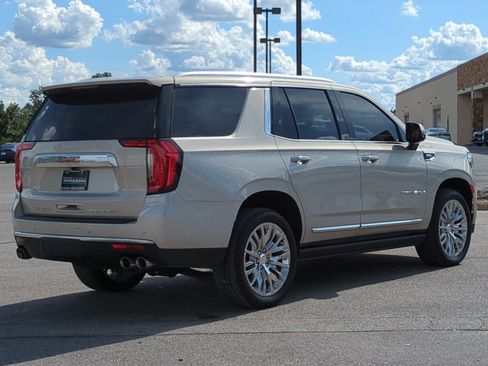 Used 2023 GMC Yukon Denali w/ LPO, Floor Liner Package AWD/4WD image 5