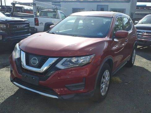Used 2017 Nissan Rogue S AWD/4WD image 3