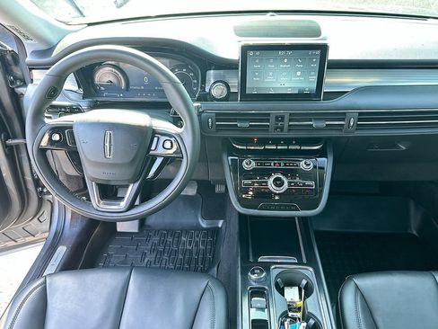 Used 2022 Lincoln Corsair FWD image 19