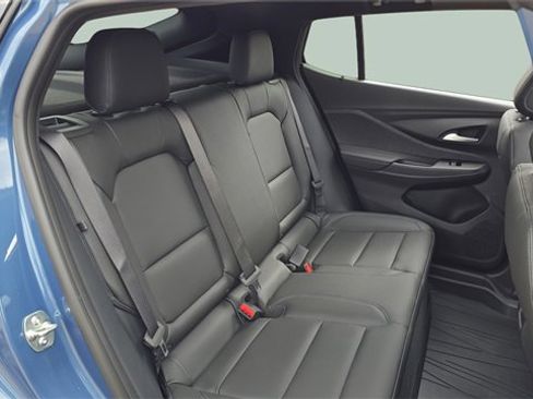 Used 2025 Buick Envista Sport Touring w/ Convenience I Package image 14