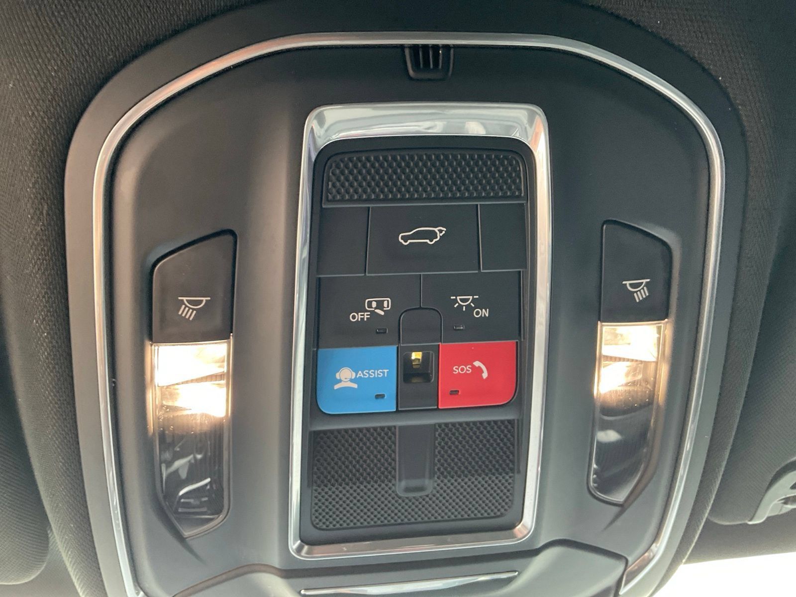Used 2022 Jeep Wagoneer Series III AWD/4WD image 14