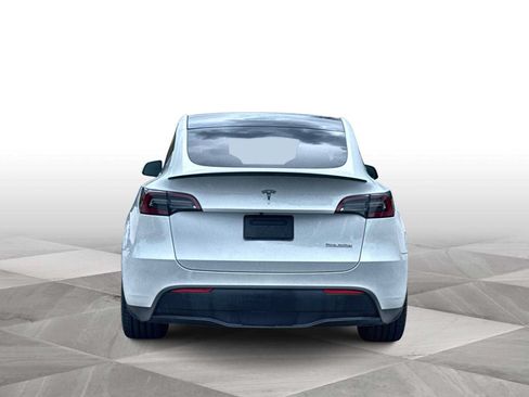 Used 2023 Tesla Model Y Performance AWD/4WD image 7