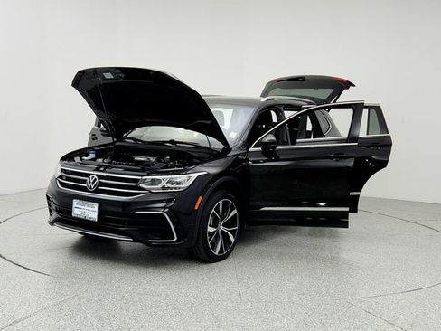 Used 2023 Volkswagen Tiguan SEL R-Line image 9