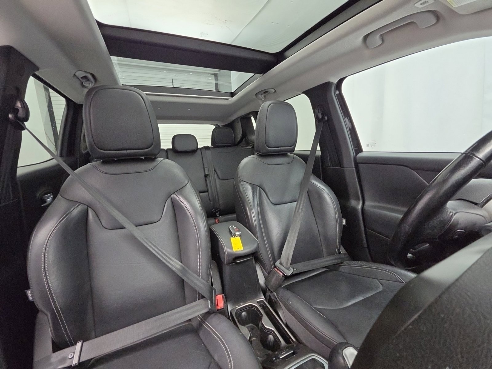 Certified 2018 Jeep Renegade Limited w/ UConnect 8.4 Nav Group AWD/4WD image 45