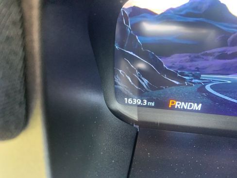 Used 2025 Ford Explorer ST image 4