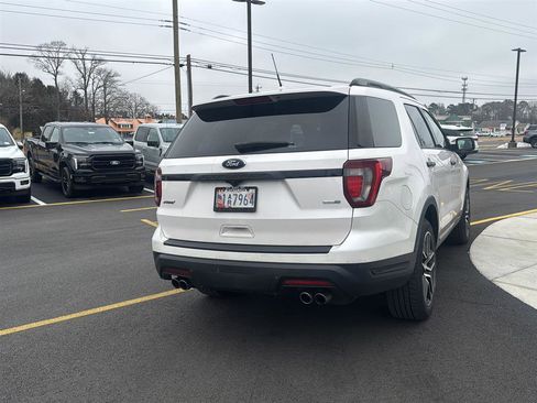 Used 2019 Ford Explorer Sport image 12