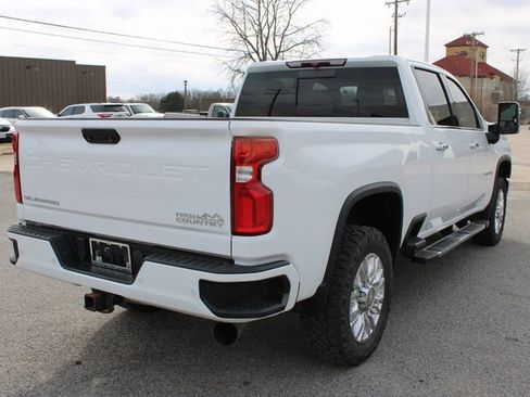 Used 2022 Chevrolet Silverado 2500 High Country image 5