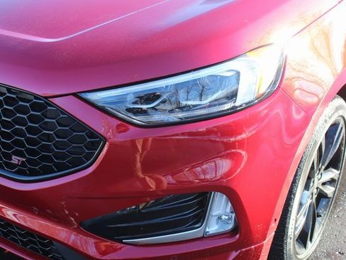 Used 2021 Ford Edge ST w/ Equipment Group 401A image 11