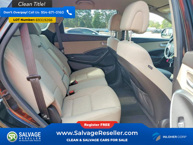 Used 2017 Hyundai Santa Fe SE FWD image 15