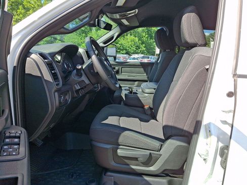 New 2026 RAM 2500 Tradesman AWD/4WD image 10