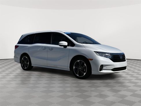 Certified 2024 Honda Odyssey Elite image 1