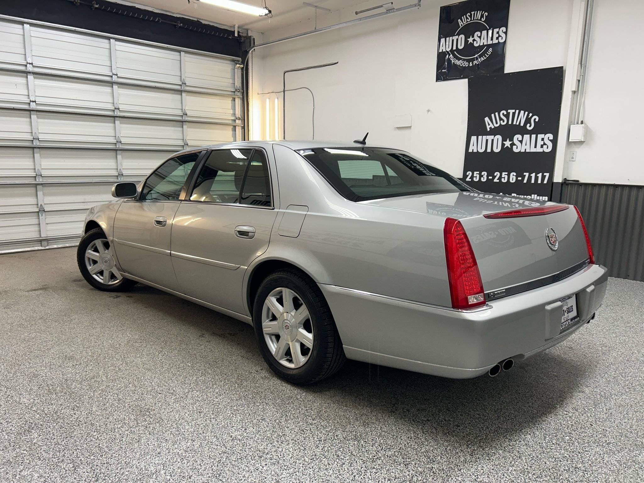 Used 2007 Cadillac DTS FWD image 4