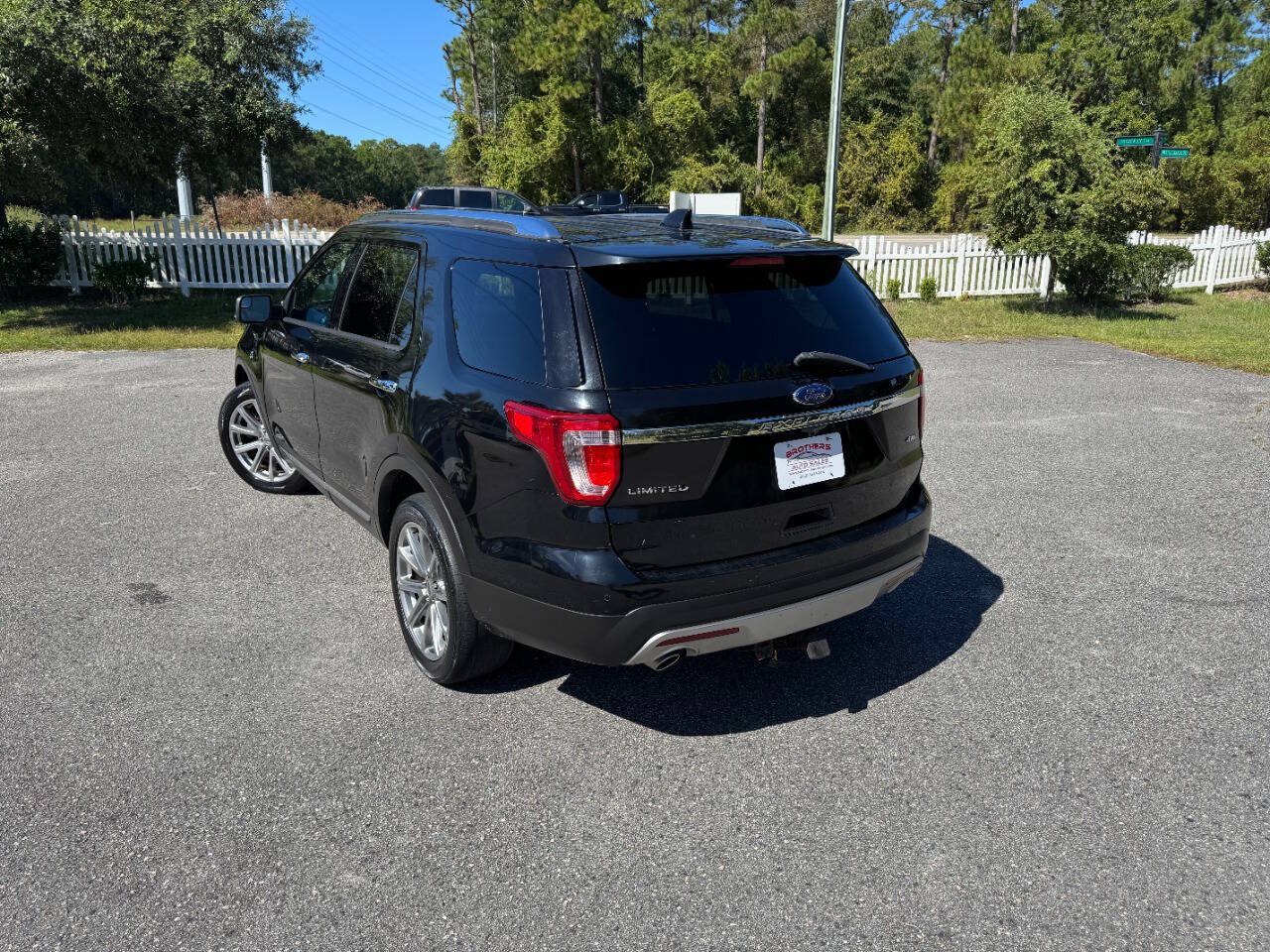 Used 2016 Ford Explorer Limited AWD/4WD image 4
