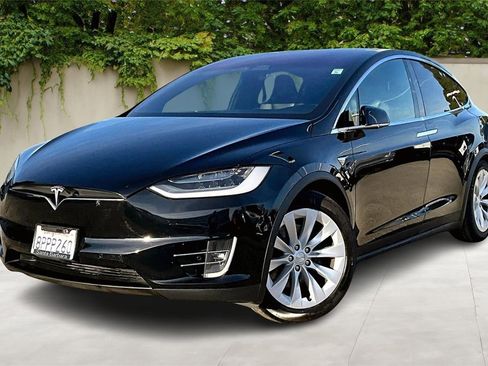 Used 2020 Tesla Model X Long Range image 3