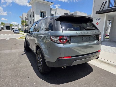 Used 2018 Land Rover Discovery Sport SE AWD/4WD image 9