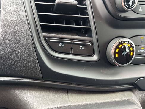 Used 2024 Ford Transit 250 Low Roof w/ Exterior Upgrade Package image 21