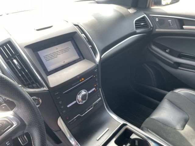 Used 2019 Ford Edge ST w/ Cold Weather Package AWD/4WD image 13