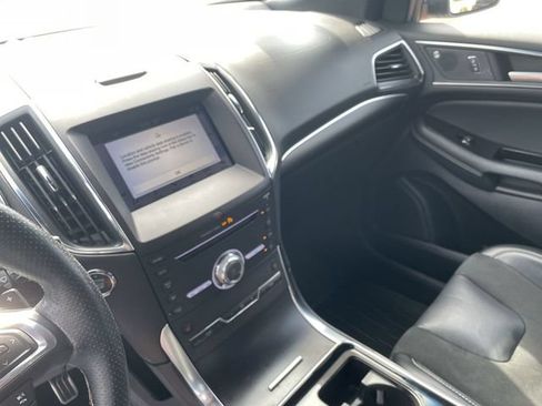 Used 2019 Ford Edge ST w/ Cold Weather Package AWD/4WD image 13