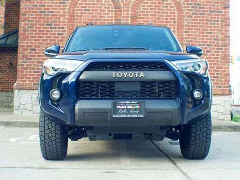 Used 2021 Toyota 4Runner TRD Off-Road Premium w/ Moonroof Package AWD/4WD image 2