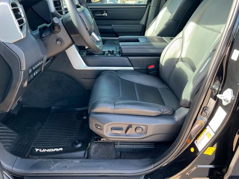 Used 2022 Toyota Tundra Platinum image 18