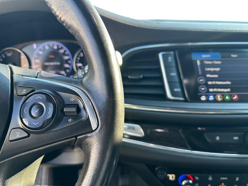 Used 2021 Buick Enclave Avenir w/ Avenir Technology Package AWD/4WD image 26