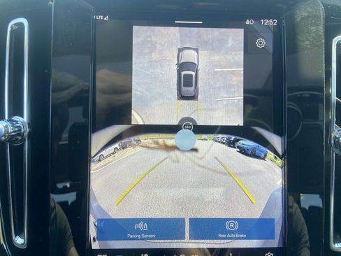 New 2025 Volvo XC40 B5 Ultra w/ Climate Package image 26