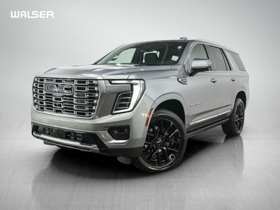 Used 2025 GMC Yukon Denali w/ Sun & Power Step Package