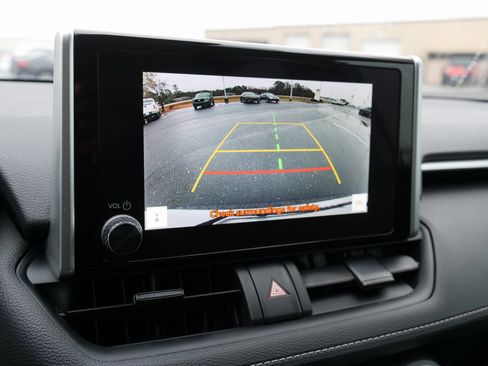 Used 2023 Toyota RAV4 XLE image 27