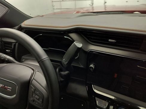 Used 2025 GMC Sierra 2500 AT4 w/ AT4 Premium Plus Package image 22