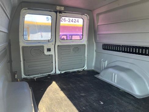 Used 2007 Ford E-250 and Econoline 250 image 10