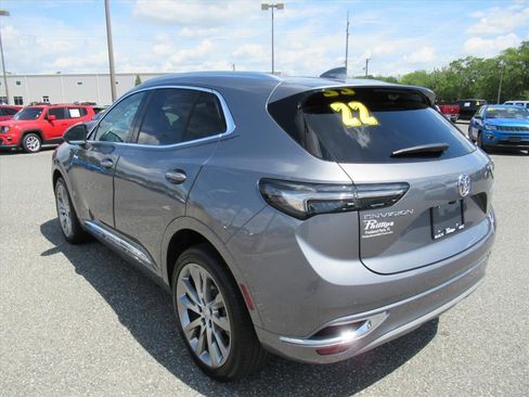 Used 2022 Buick Envision Avenir w/ Technology Package II FWD image 5