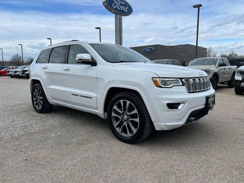 Used 2018 Jeep Grand Cherokee Overland image 3