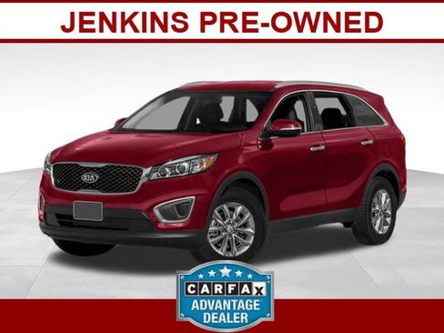Used 2018 Kia Sorento FWD image 1