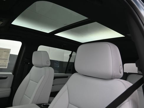 New 2026 Chevrolet Suburban Premier w/ Sun And Tow Package image 24