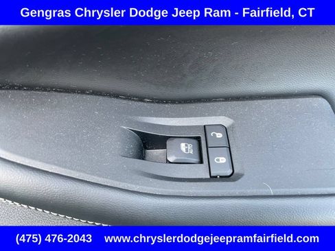 Certified 2023 Jeep Grand Cherokee Altitude AWD/4WD image 17
