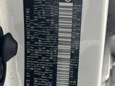 Used 2023 Toyota Corolla LE FWD image 12