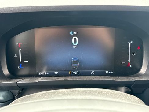 Used 2025 Ford Maverick XL w/ Equipment Group 102A AWD/4WD image 28