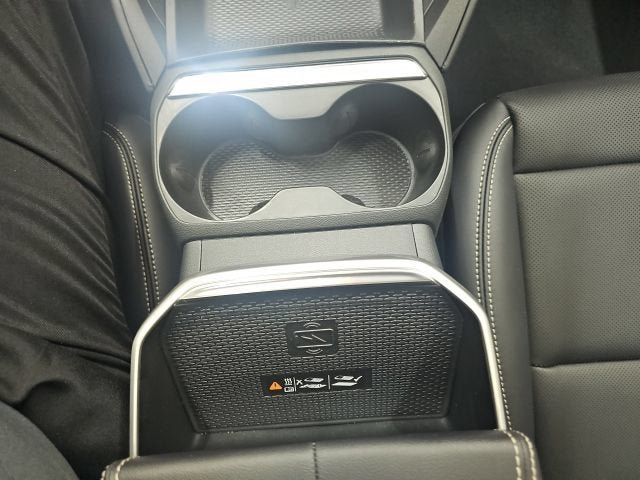 New 2027 GMC Terrain Elevation w/ Elevation Premium Package FWD image 24