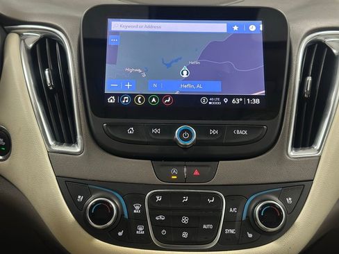 Used 2024 Chevrolet Malibu LT image 18