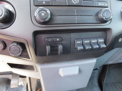 Used 2016 Ford F250 XL w/ Power Equipment Group image 12