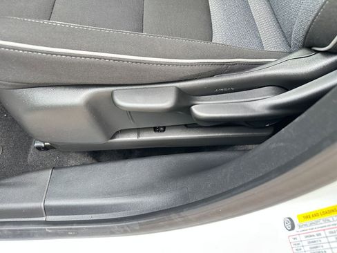 Used 2025 Chevrolet TrailBlazer LT image 23