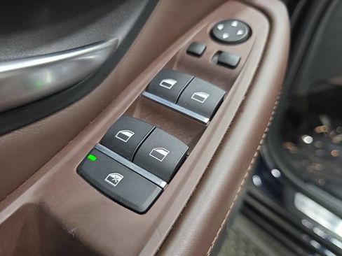 Used 2016 BMW 550i xDrive Sedan AWD/4WD image 26