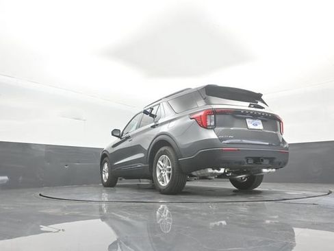 New 2026 Ford Explorer Active RWD image 36