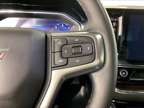 Used 2025 Chevrolet Silverado 1500 LT Trail Boss w/ Convenience Package II AWD/4WD image 26