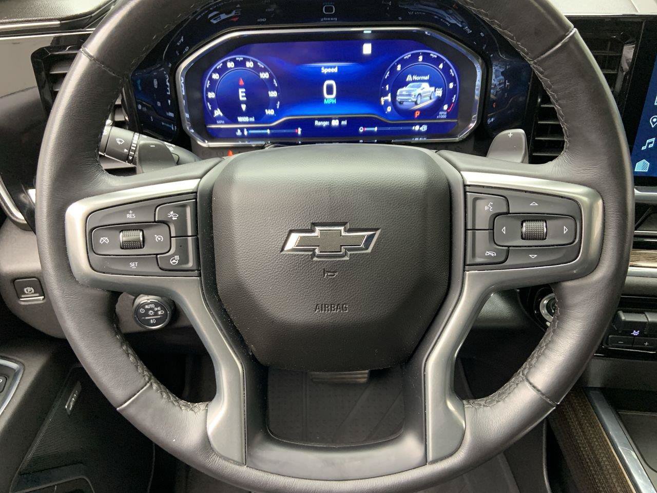 Used 2023 Chevrolet Silverado 1500 RST AWD/4WD image 15