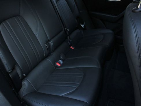 Used 2022 Maserati Levante GT AWD/4WD image 24