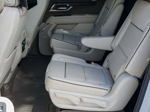New 2026 GMC Yukon XL Denali w/ Denali Reserve Package AWD/4WD image 20