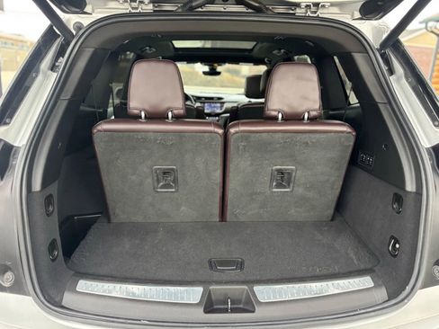 Used 2020 Cadillac XT6 Premium Luxury image 22