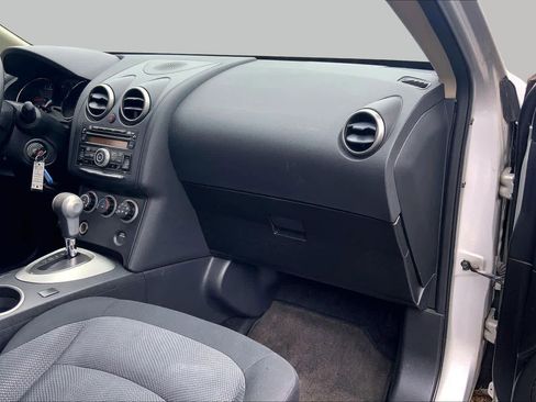 Used 2013 Nissan Rogue S FWD image 18